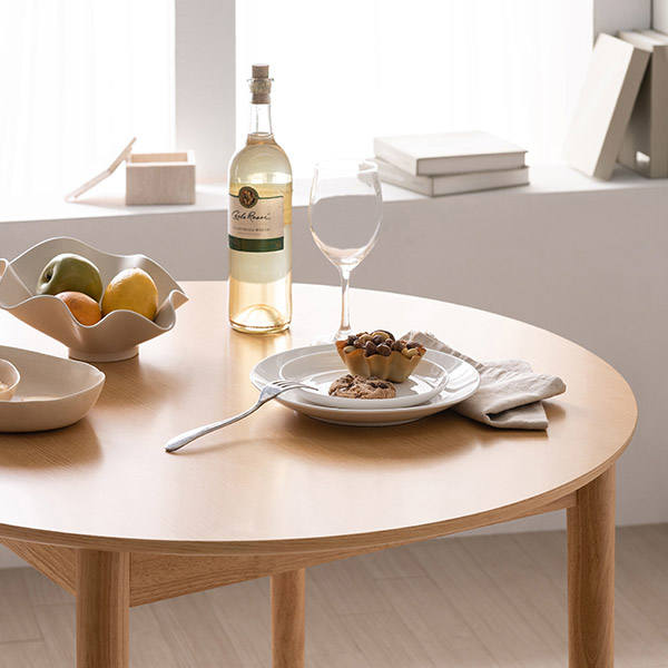 헤브 원형 원목 식탁 테이블